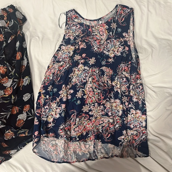 5 danielrainn tops!  XL - great for a closet refresh! - Picture 6 of 7